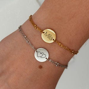 Personalized bracelet with medal to engrave, Mother&#39;s Day gift for mom, engraved name bracelet, godmother gift, bridesmaid gift