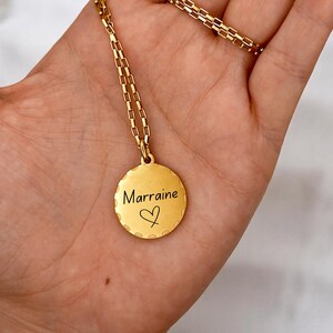 Personalized necklace with medal, Gift for Mom, Godmother, Sister, Mom jewelry, Grandma gift, Birth gift, Mother&#39;s Day gift