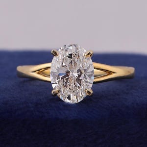 2.50 Carat Oval Lab Grown Diamond Engagement Ring, Split Shank
