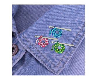 Brooch/Pin – "Circular Crochet Pin" - Yarn Brooch - Gift for Knitter, Knitting Accessories, GuChet