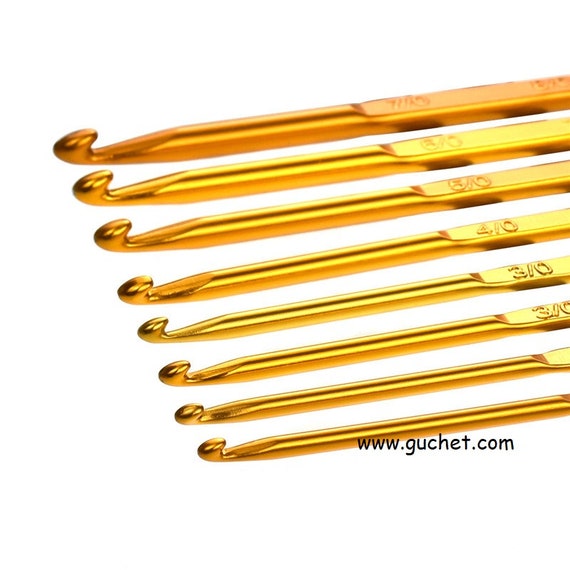 Double Ended Crochet Hooks, Set Includes 8 Hooks (16 Sizes