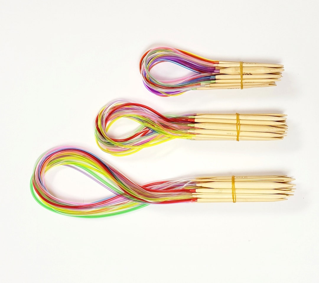 Circular Knitting Needles Set With Bamboo Tips Includes 18 Needles