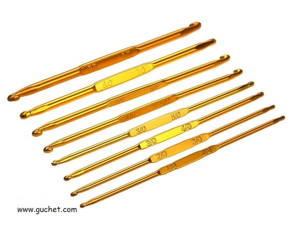 Double Ended Crochet Hooks, Set Includes 8 Hooks (16 Sizes
