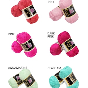 Puede incluir: Seis ovillos de hilo en diferentes colores: salm&oacute;n, rosa claro, rosa, rosa oscuro, aguamarina y espuma de mar. Cada ovillo est&aacute; etiquetado con "Bamboo 139".