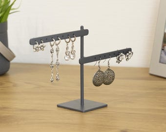 Metal Earring Stand – Minimalist Jewelry Holder for Earrings and Studs