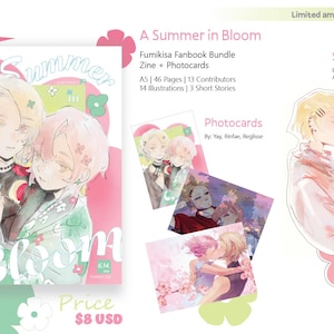 Könnte beinhalten: Ein Fanbuch-Set mit dem Titel A Summer in Bloom, bestehend aus einem Zine mit 46 Seiten, 13 Mitwirkenden, 14 Illustrationen und 3 Kurzgeschichten. Das Set enthält mehrere illustrierte Fotokarten und einen Acryl-Epoxid-Aufsteller mit Blumenfuß.