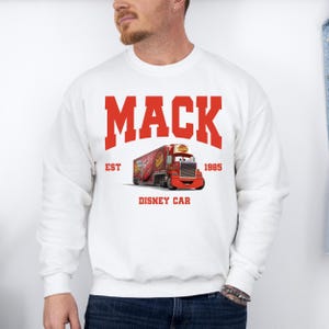 Sudadera con capucha de Mack de Lightning McQueen, personaje de Disney Mack, sudadera para viaje a Disneyland, sudadera con capucha de Mack, sudadera con capucha de Disneyland, regalo de cumpleaños de Disney imagen 4