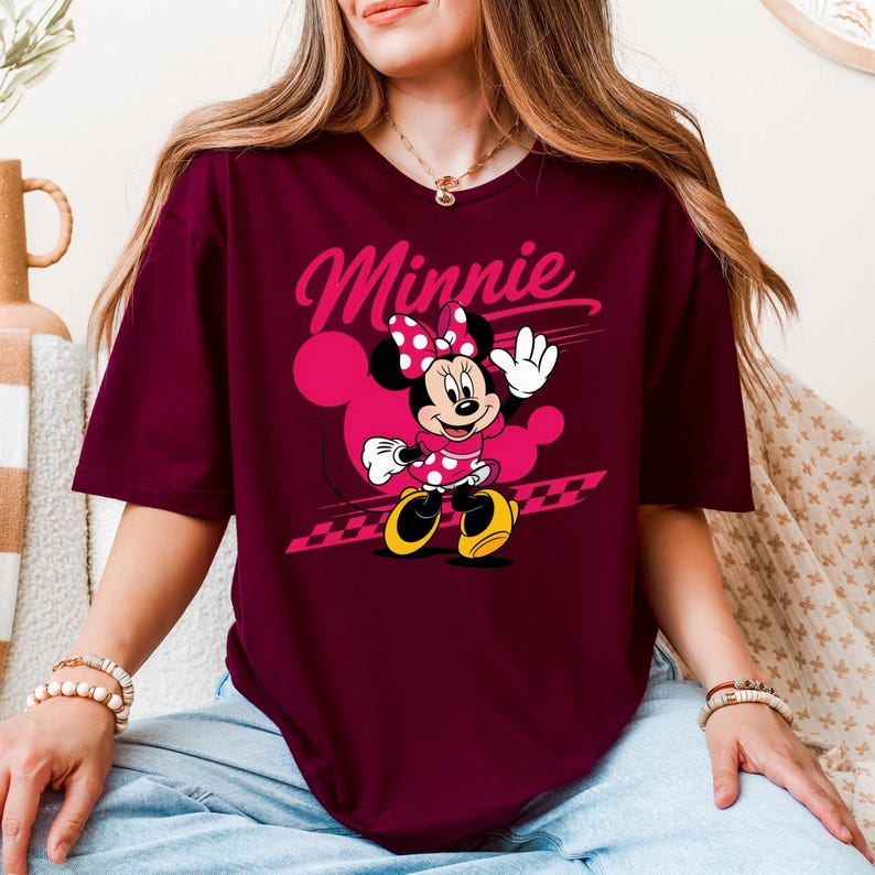 Mickey Mouse Minnie T-shirt, Disney Minnie Character, Disneyland Trip Tshirt, MInnie Mouse Tee, Disneyland T-shirt, Disney Birthday Gift immagine 3
