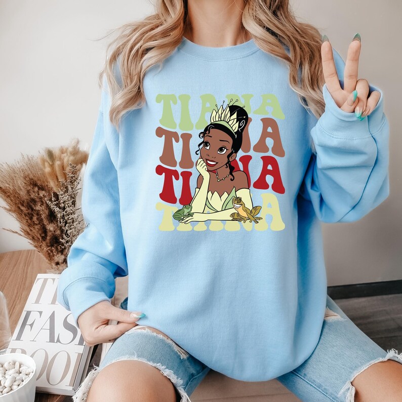 Princesses Tiana Hoodie, Disney Tiana Character, Disneyland Trip Sweatshirt, Tiana Hoodie, Disneyland Hoodie, Disney Birthday Gift, Princess Bild 5