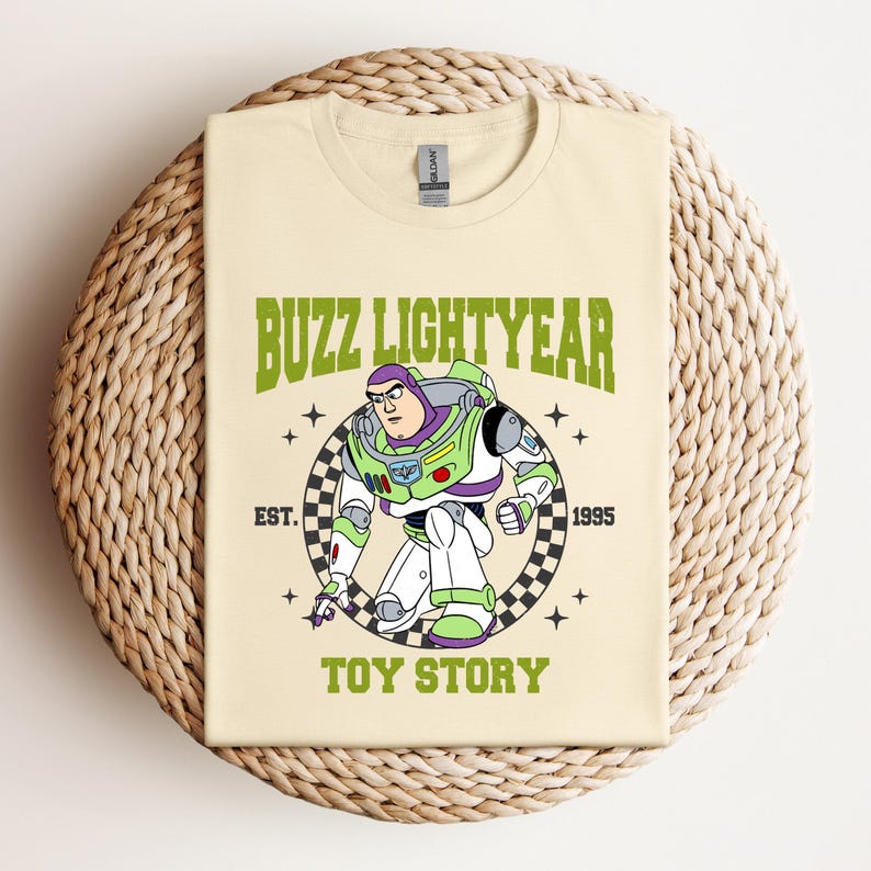 Camiseta de Buzz Lightyear de Toy Story, personaje de Disney Buzz, camiseta para viaje a Disneyland, camiseta de Lightyear, camiseta de Disneyland, regalo de cumpleaños de Disney imagen 1