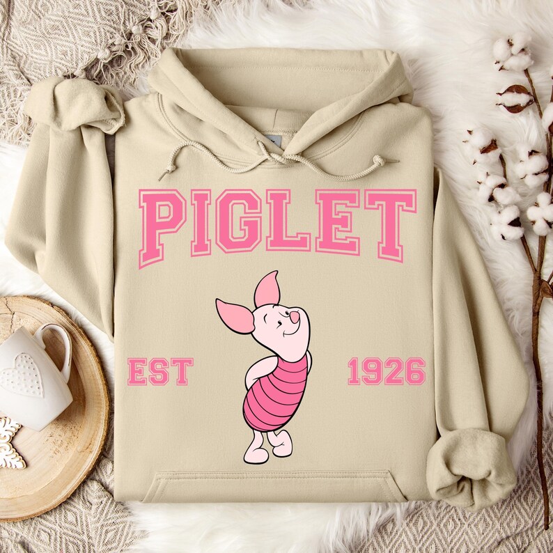 Sudadera con capucha de Piglet de Winnie the Pooh, personaje de Piglet de Disney, sudadera para viaje a Disneyland, sudadera con capucha de Piglet, sudadera con capucha de Disneyland, regalo de cumpleaños de Disney imagen 1