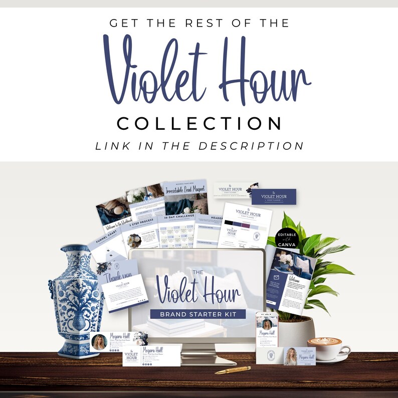 K&ouml;nnte beinhalten: Ein Werbebild mit Materialien der Marke "Violet Hour". Es zeigt einen Computerbildschirm, Visitenkarten und eine blau-wei&szlig;e Vase. Der Text "Link in the description" ist sichtbar, ebenso wie eine Tasse Kaffee.