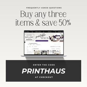 K&ouml;nnte beinhalten: Ein Laptop zeigt die Website "Printable Haus". Der Bildschirm zeigt ein Werbeangebot: "Kaufe drei Artikel und spare 50%". Darunter steht auf einem schwarzen Banner: "Geben Sie den Code PRINTHAUS an der Kasse ein."