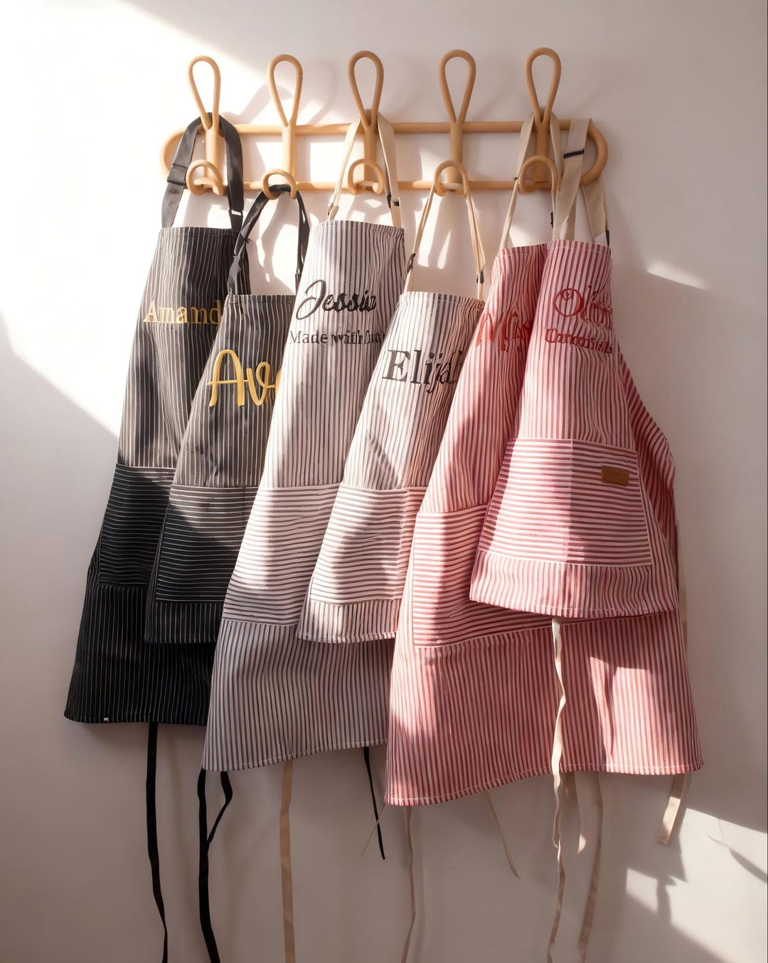Personalized Embroidered Apron Set - Matching Family Aprons - Etsy