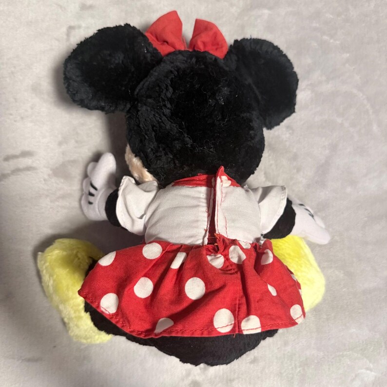 Peluche di Minnie Mouse Disney con vestito a pois, 28 cm, stile vintage. immagine 2