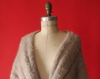 Vintage 50's Handmade Beige Mohair Knit Stole Shawl Wrap