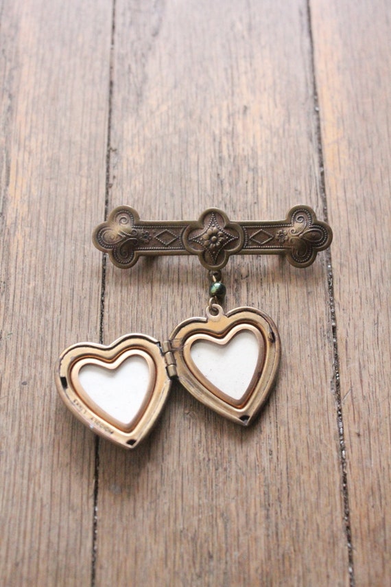 Vintage 90's Art Nouveau Style Brass Ornate Heart… - image 6