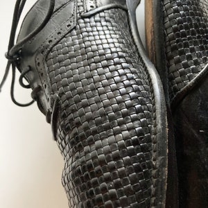 Vintage 70-/80-tals R Martegani Boutique Line svarta vävda läder Oxfords med snörning, loafers storlek 10, tillverkade i Italien bild 8