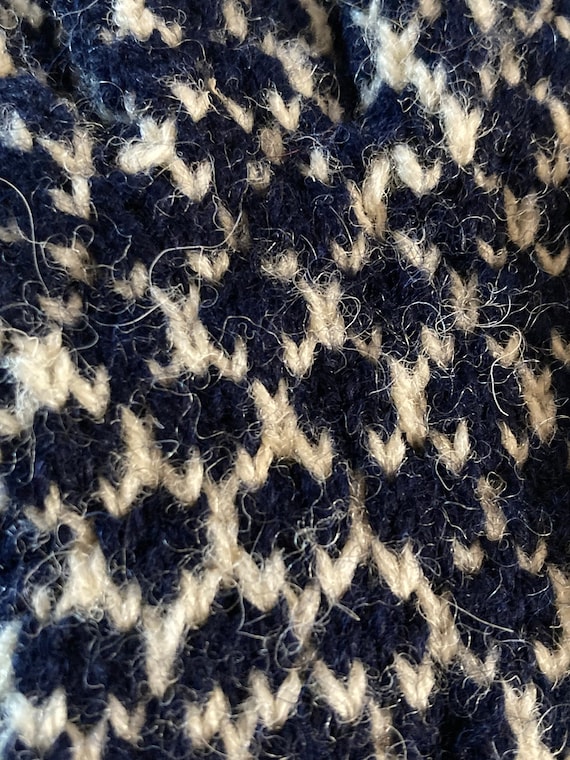 Vintage 80’s Handmade Norwegian Wool Selbu Knit G… - image 6