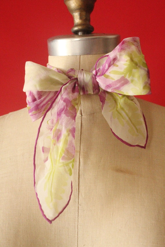 Vintage 60's Lavender, White and Chartreuse Floral