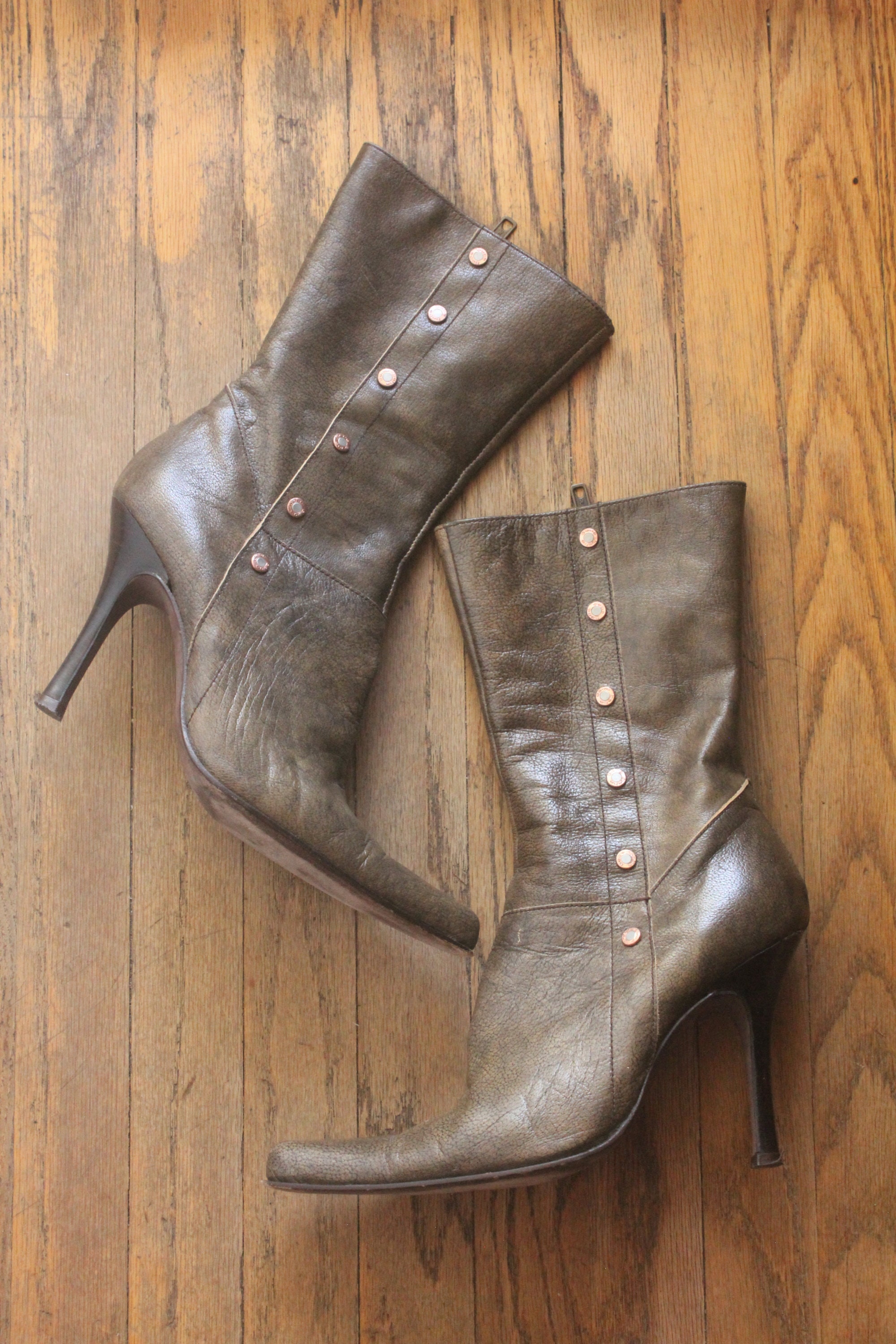 Vintage 90's 2000's Y2K Olive Green Distressed Leather Zip Up Mid Calf Stiletto Boots by Bebe, size 7