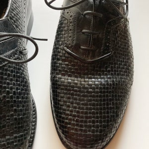 Vintage 70-/80-tals R Martegani Boutique Line svarta vävda läder Oxfords med snörning, loafers storlek 10, tillverkade i Italien bild 4