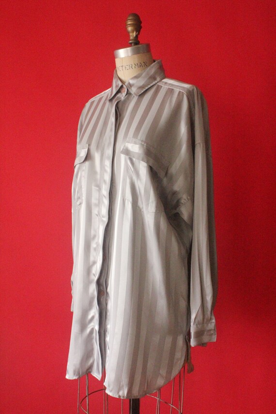 Vintage 80's Silver Grey Striped Silky Long Sleeve