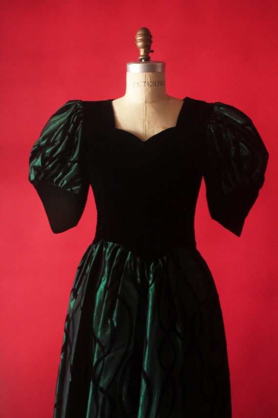 Vintage 80's Emerald Green and Black 