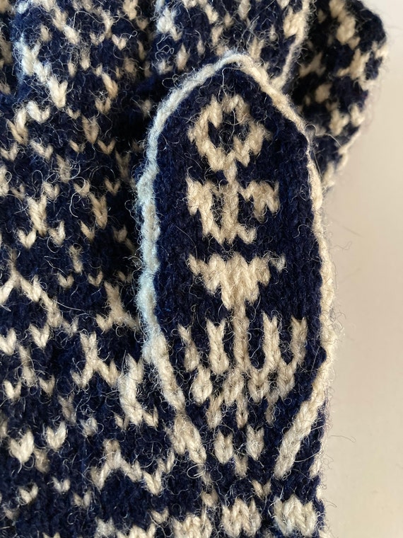 Vintage 80’s Handmade Norwegian Wool Selbu Knit G… - image 5