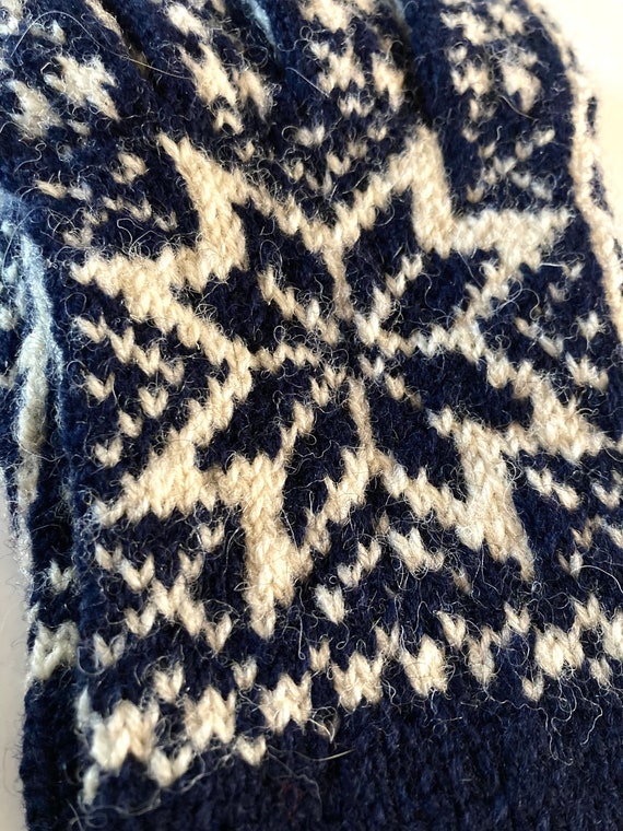 Vintage 80’s Handmade Norwegian Wool Selbu Knit G… - image 9