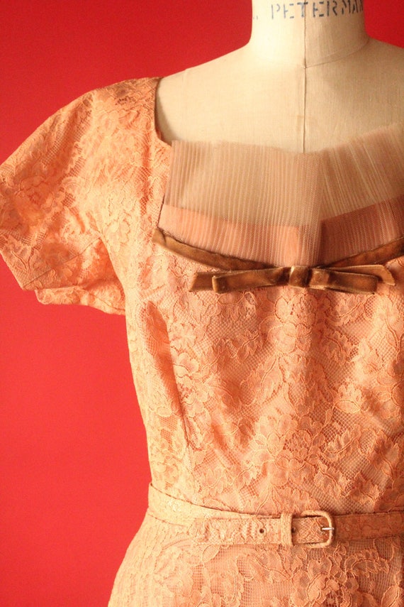 Vintage 40's Peach Lace and Pleated Chiffon Gown … - image 4