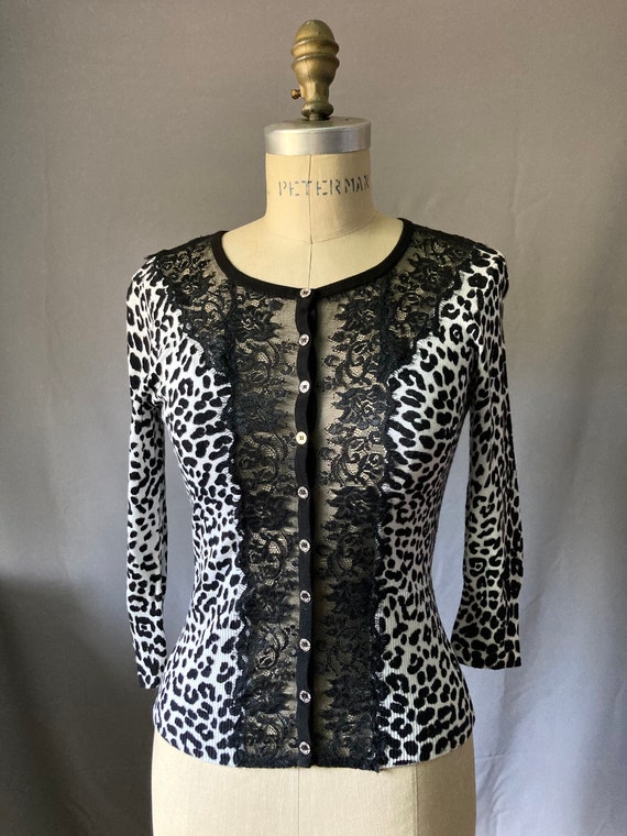 Vintage 2000s Y2K Black and White Knit Leopard and