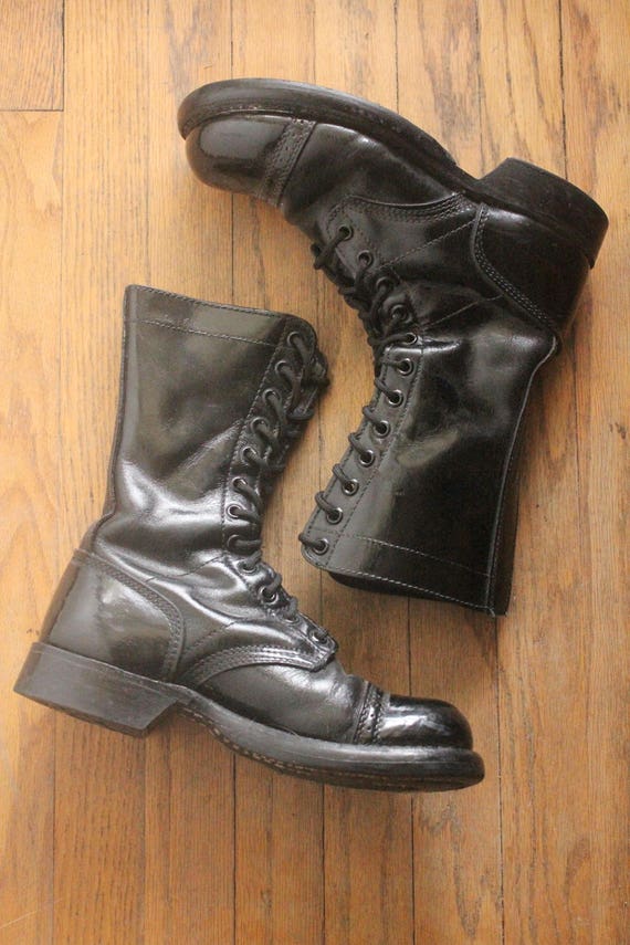combat boots size 5