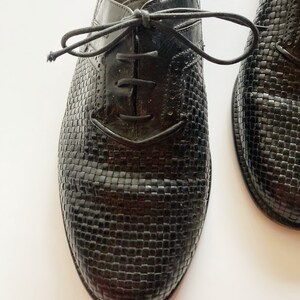 Vintage 70-/80-tals R Martegani Boutique Line svarta vävda läder Oxfords med snörning, loafers storlek 10, tillverkade i Italien bild 3