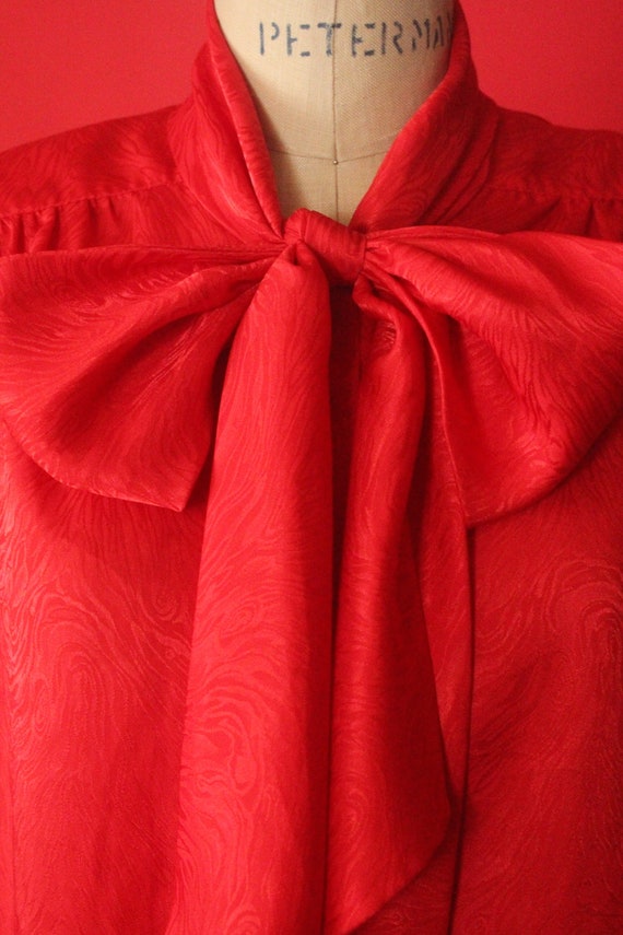 Vintage 70's/80's Red Abstract Embossed Bow Secre… - image 4