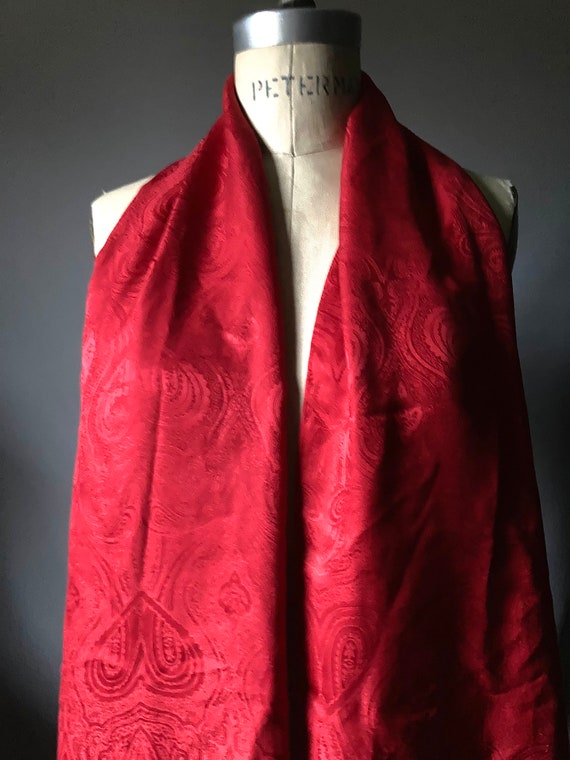 Vintage Red Paisley Silk Fringe Oblong Shawl Scarf - image 2