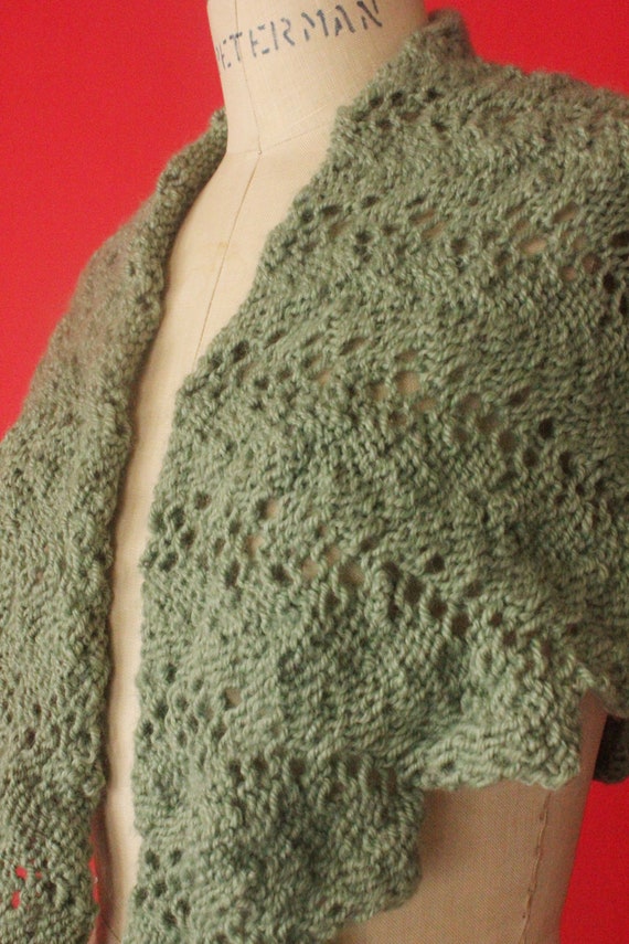 Vintage 60's Handmade Sage Green Crochet Shawl Wr… - image 7