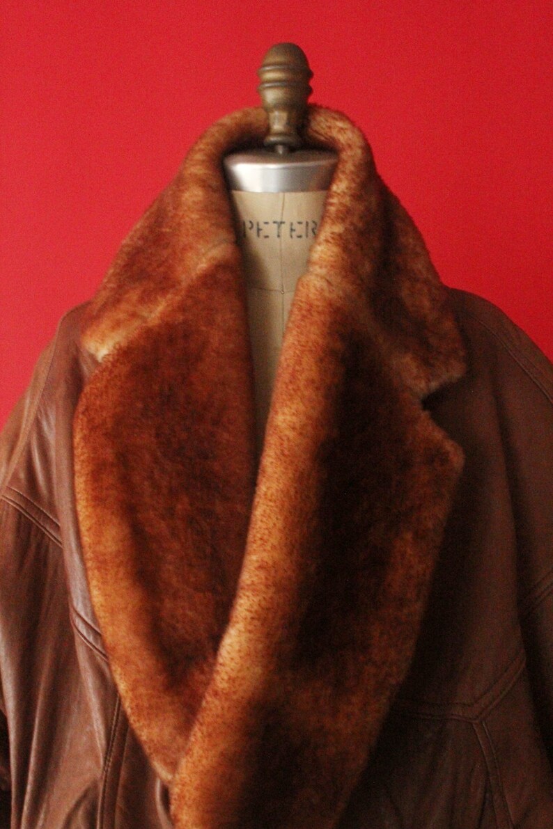 size M Vintage 80/'s Caramel Brown Leather and Shearling Fur Collar Elastic Waist Dolman Sleeve Bomber Jacket by Revi
