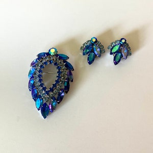 Vintage 60’s D & E Juliana for Sarah Coventry Blue Lagoon Borealis Rhinestone Brooch and Earrings Set