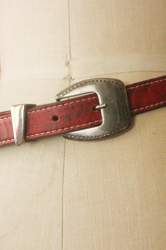 Vintage 80's Red and Black Leather Distressed Wes… - image 5