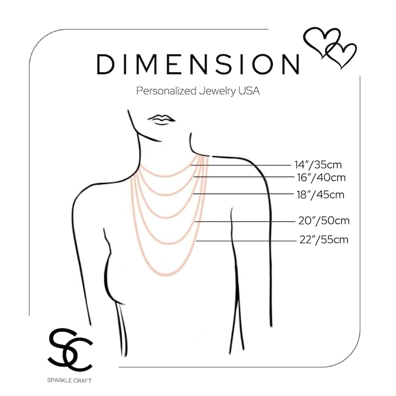 Puede incluir: Diagrama que ilustra las longitudes de los collares, con medidas en cent&iacute;metros. La imagen muestra un contorno estilizado de una persona que lleva collares de diferentes longitudes: 14"/35cm, 16"/40cm, 18"/45cm, 20"/50cm y 22"/55cm. El texto dice "DIMENSION" y "Personalized Jewelry USA".