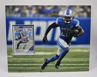 Cornice da parete con carta da football dei Detroit Lions Jahmyr Gibbs 8x10