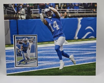 Cornice da parete con carta da football dei Detroit Lions, Amon-Ra St Brown 8x10