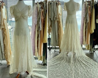 1938 Wedding Dress Boho - Lace Wedding dress with Satin Slip - Vintage Wedding Dress Ivory