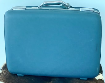 old american tourister luggage