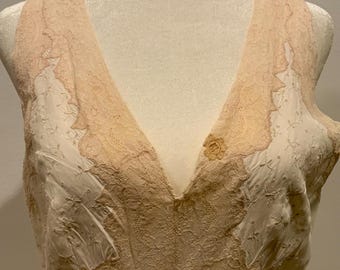 Bata de lencería de seda antigua de la década de 1920 – Vestido de tocador eduardiano de encaje francés