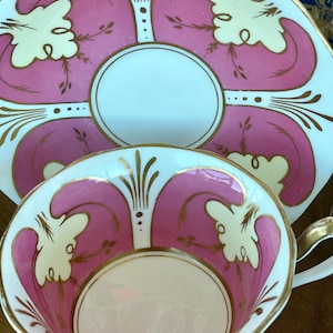Taza de té y platillo Royal Albert - década de 1950 Taza de té y platillo Royal Albert - década de 1950 Taza de té y platillo Royal Albert - década de 1950 Taza de té y platillo Royal Albert Tae vintage