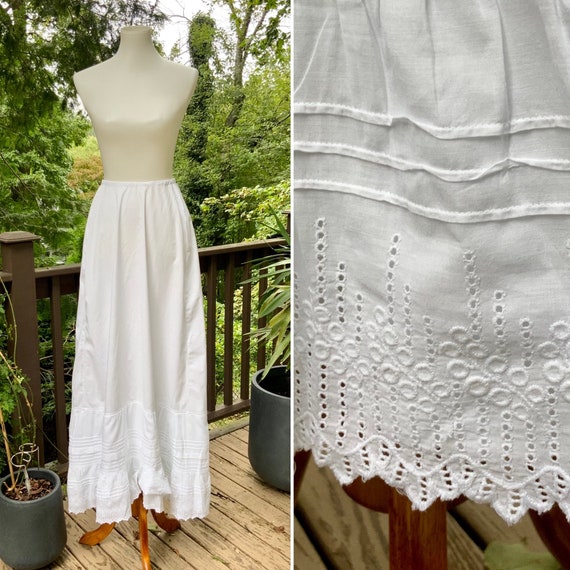Vintage white petticoat - Gem