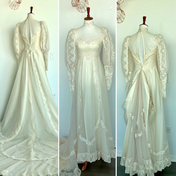 70s Wedding dress - 1970s Wedding Dress - Long Sle