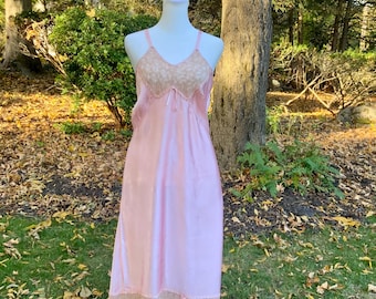 930s Pink Satin Slip Dress – Vintage Lace Lingerie Bias Cut | Old Hollywood Glamour S